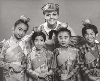 Angela Lansbury and the children in THE KING AND I