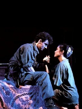 Simon Bowman and Lea Salonga in the original production of MISS SAIGON